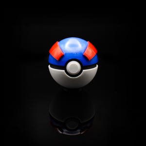 Fully Functional Great Ball Pokeball - 3D Printed