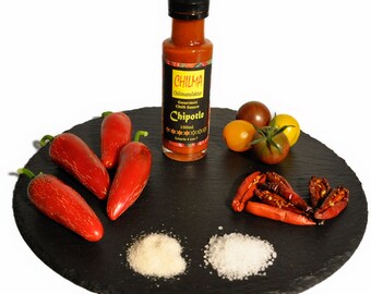 Chipotle von Chilma, 100 ml., als Tischwürze, zum BBQ, zum Grillen, zum Marinieren und zum Kochen. Chilisauce Schärfe 5 von 7. Scharf.