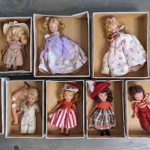Vintage 1940&#39;s Nancy Ann Storybook Bisque Fairy Tale dolls Lot of 7