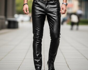 Pantalones de cuero para hombre hechos a mano, de piel de vaca negra con relieve de cocodrilo, corte ajustado, estilo motero, para hombre.