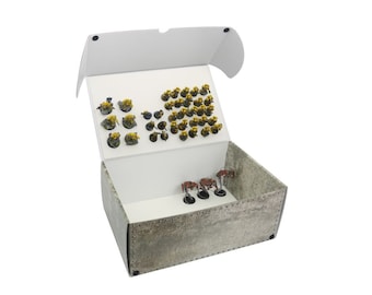 Full-size Mega Box with two plates for magnetically-based miniatures