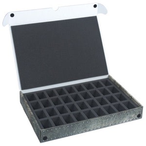 Full-size standard box for 36 miniatures on 32mm bases