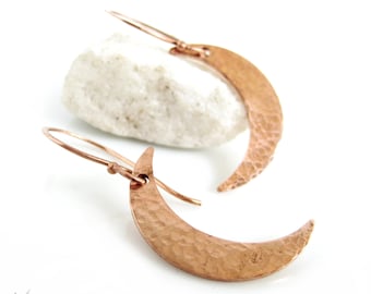 Moon Earrings, Raw Copper Hammered Crescent Moon Dangle Earrings, Minimalist Copper Boho Lunar Eclipse Earrings, Celestial Moon Jewelry