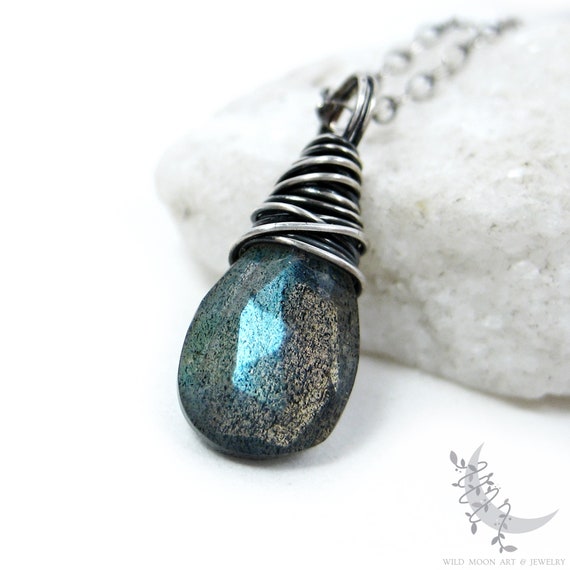 Dainty Labradorite Necklace, Sterling Silver Petite Labradorite Pendant, Blue Labradorite Gemstone, Wire Wrapped Silver Labradorite Jewelry