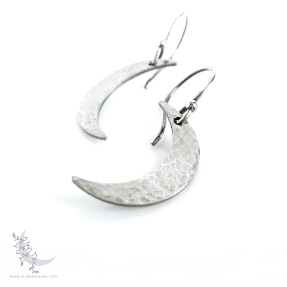 Moon Earrings, Sterling Silver Hammered Crescent Moon Dangle Earrings, Antiqued Silver Minimalist Boho Celestial Lunar Eclipse Moon Jewelry