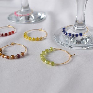 Ciondoli per calici da vino con piccole perline fatti a mano, set da 6