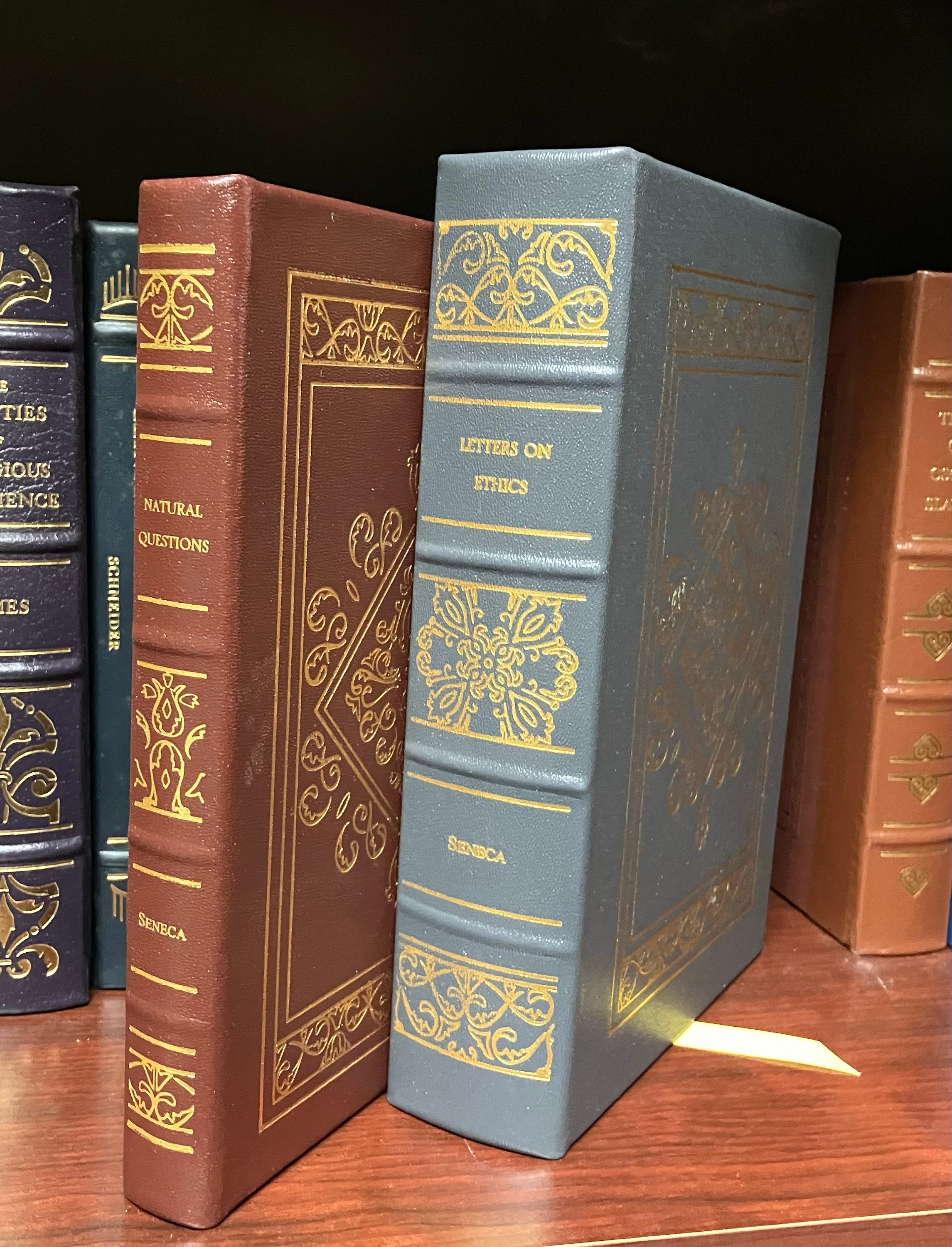 洋書 Seneca
Ad Lucilium Epistulae Morales il_fullxfull.5727453775_c5ga.jpg