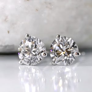 Jewelry100 Lab Grown Diamond Stud Earrings 14K Gold | 3 Prong Martini Screw Back | 0.25-2.00 CT Diamond Earrings | Ethical Jewelry Gift