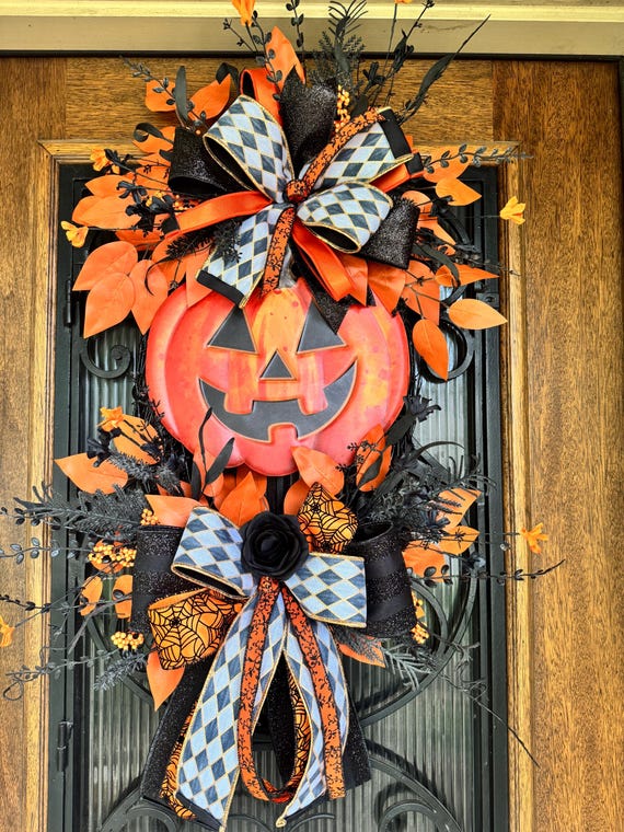Halloween front door wreath, Jack-o-lantern wreath, Halloween decor, pumpkin wreath, Halloween grapevine, pumpkin decor, Halloween door swag