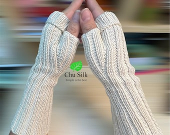 Pure silk gloves hand knitt free size