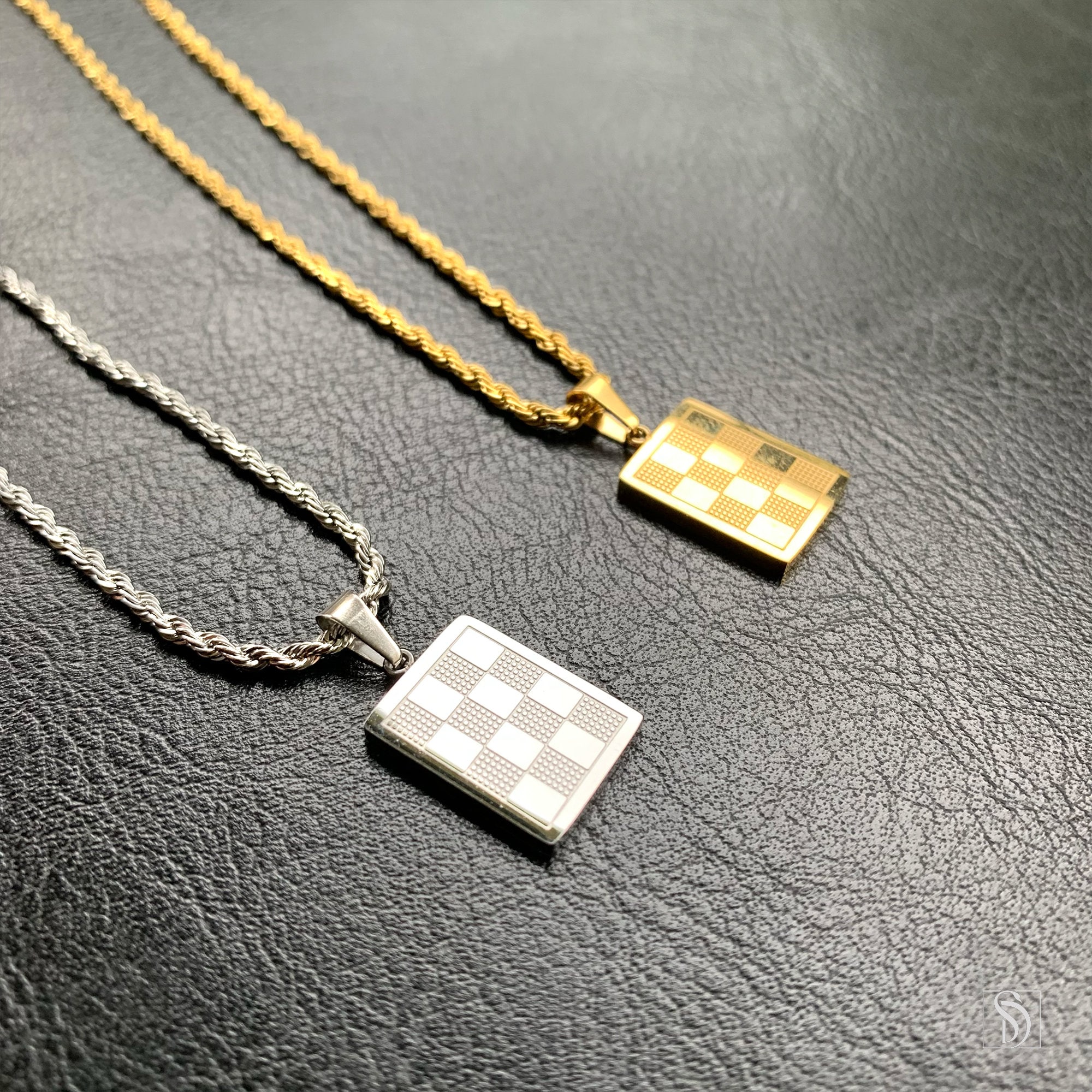 Louis Vuitton Monogram Party Necklace Rainbow in Silver Metal with