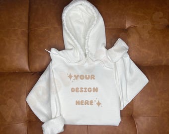 Sudadera con capucha blanca Maqueta de sudadera con capucha plana bohemia Maqueta de creación digital Impresión a pedido Maqueta de sudadera con capucha blanca Maqueta simple Sudadera con capucha Gildan 18500 de moda