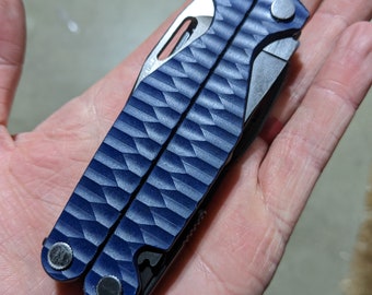 SOLO BALANZAS - Balanzas Leatherman Charge Richlite - Blue Canyon