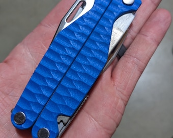 SOLO CACHAS - Cachas Leatherman Charge G10 - Azul