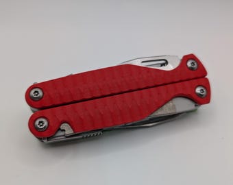 Casquillos Leatherman Charge G10 – Mangos de repuesto mecanizados a medida (solo cachas) – Rojos