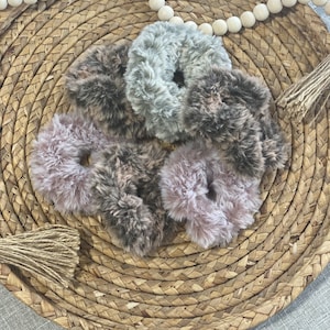 Faux fur Scrunchie