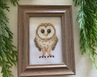 Imagen de punto de cruz de lechuza común