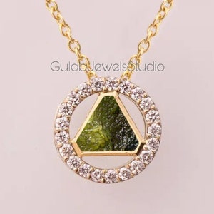 Moldavite Pendant, Engagement Moldavite , Unique Moldavite , meteorite Pendant, Authentic Moldavite, Wedding Pendant, Moldavite Necklace