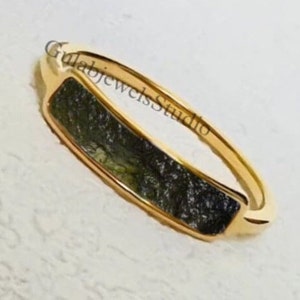 Natürlicher roher Moldavit Ring in Sterling, versteckter Moldavit Ring, einzigartiger Moldavit Ring, Meteoriten Ring, authentischer Moldavit, Frauen Geschenk,