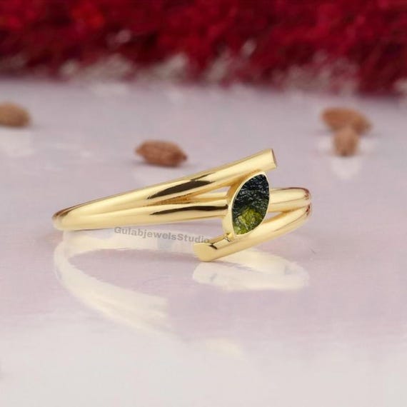 繊細なモルダバイト原石リング、925スターリングシルバー製 - Etsy 日本