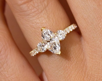 2.54 TC Marquise N Round Cut Trilogy,14k Solid Yellow Gold,Round Cut Side Stones,Three Stone Ring,Half Eternity Band,Wedding Gifts,In Trends