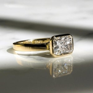 Vintage 2.5 CT East-West Set Radiant Cut Solitaire,14k Solid Yellow Gold,Bezel Setting,Engagement Ring,3.0 MM Flat Chubby Band,Trends Setter