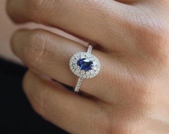 0.75 CT オーバルカット ブルー サファイア リング - ヴィンテージ風