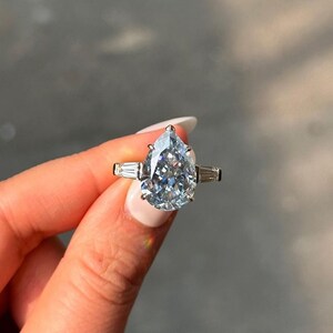 2.70 CT Blue Pear Cut Moissanite Ring-14k Solid Yellow Gold-Three Stone Engagement Ring-Baguettes Cut Sides-1.8 MM Solitaire Band-In Fashion
