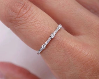 Elegant 0.52 TC Round Cut Wedding Band|Half Eternity Moissanite Paves Band|14k Solid White Gold|Stacking Band|Wedding Ring/Gift|Trend Setter