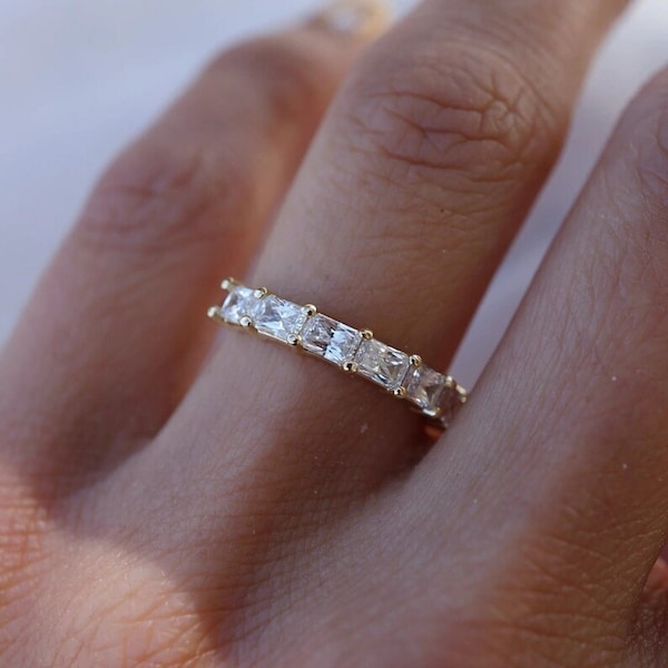 Delicate 0.70 TCW Radiant Cut Wedding Band_14k Solid Gold Band _Radiant Cut Band_Half Eternity Stacking Band_Shared Prong Set Matching Band