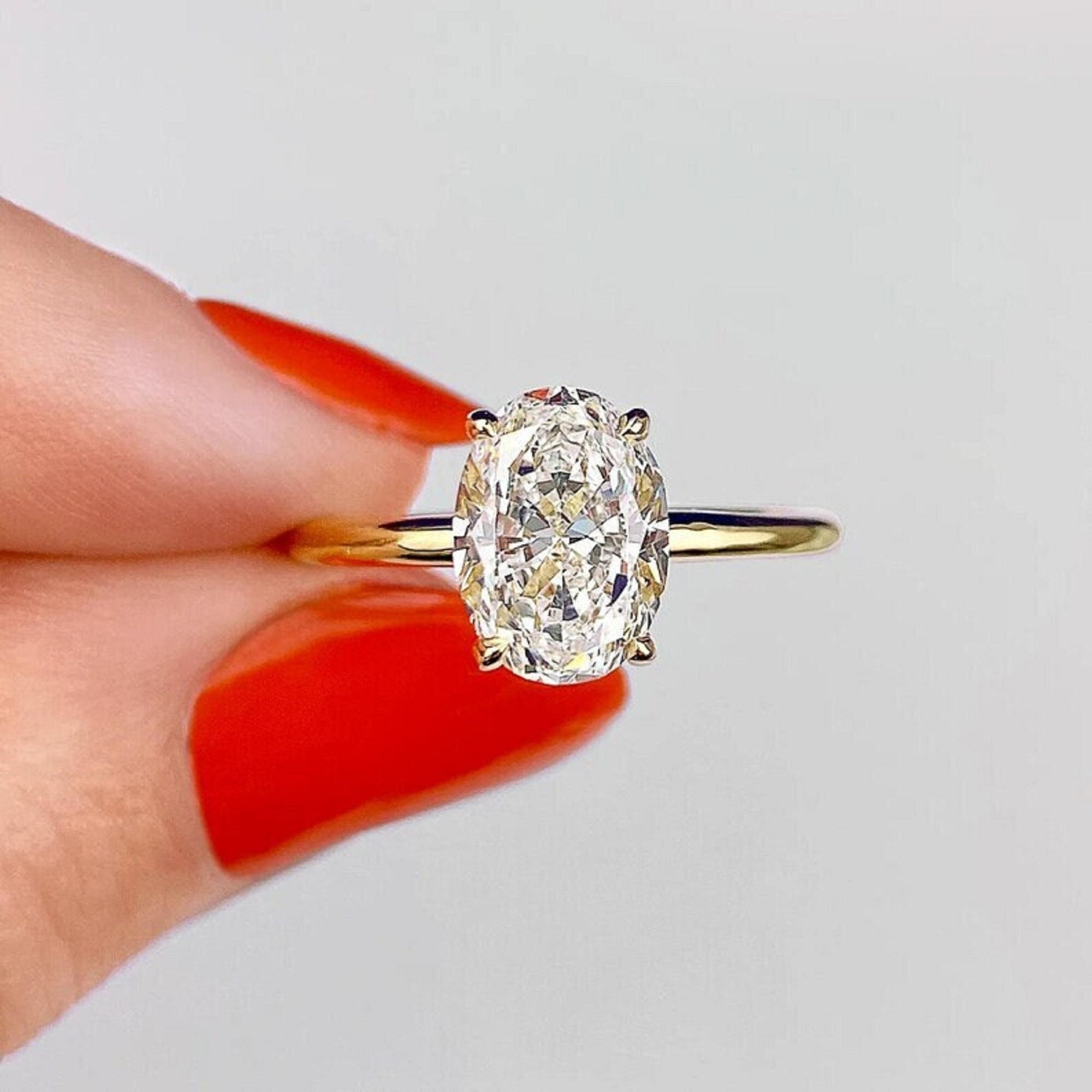 ミニマリスト 3 CT オーバルカット モアッサナイト ソリティア、14k 