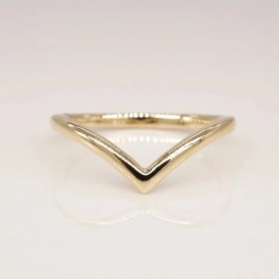 Simple Yet Classy "V" Wedding Band-10k/14k/18k Solid Gold Curvy Band-Platinum Wedding Band-Curvy Matching Band-Wedding Stacking Ring For Her