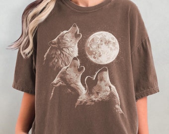 90s Wolf Shirt - Retro Wolf Comfort Colors T-Shirt, Howling Wolf Moon Tshirt, Alpha Wolf Graphic Tee, Wolf Lover Gift, Y2K Wolf T Shirt