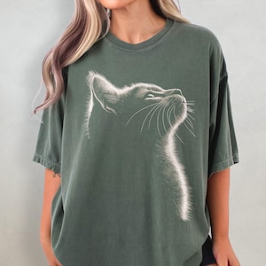 Aesthetic Cat Shirt - Cat Comfort Colors T-Shirt, Gift For Cat Owner, Cat Mom Graphic Tee, Cat Lover Gift, Cat Dad Tshirt, Trendy Cat Shirt