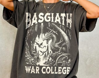 Camiseta de la Escuela de Guerra Basgiath, camiseta con colores de confort literario, camiseta de Jinete de Dragón, regalo para lectores de romance, camiseta de lectura de libros de fantasía