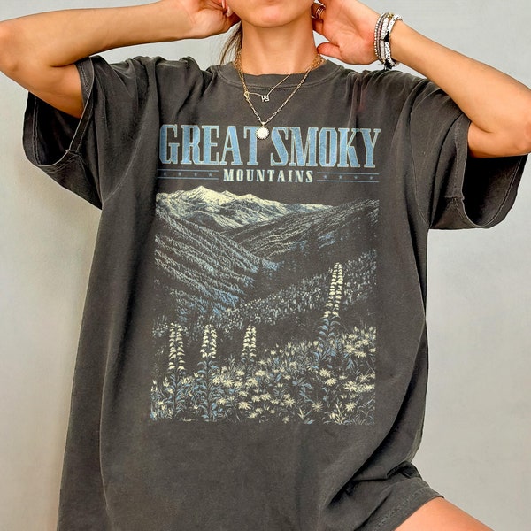 Great Smoky Mountains Shirt, Wildflower Comfort Colors T-Shirt, Retro Tennessee Tshirt, Oversized National Park Shirt, Nature Graphic Tee