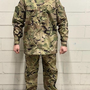 Britische Armee Leichtbau Set Anzug Wasserdichte Jacke und Hose MVP MTP Größe XL