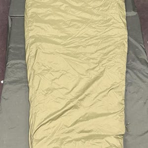 Dutch Army Lightweight Sleeping Bag with compression sack