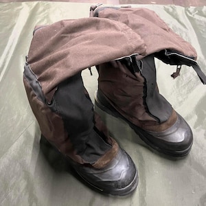 Original MEINDL Austrian Army Expedition Mountaineering Gore-Tex® Boots, brown size UK9.5/EU44