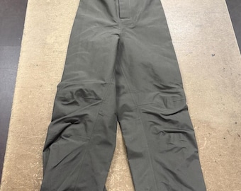 オーストリア軍純正防水パンツ オリーブ 新品 - Etsy 日本