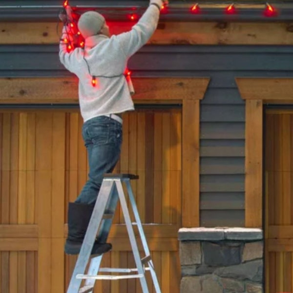 Installation de lumières de Noël (jusqu’à 100 pieds)