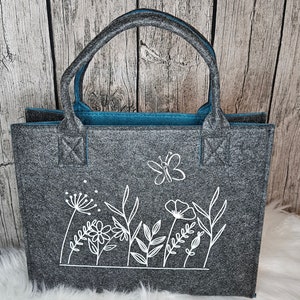 Filztaschen | Geschenk | bunt | robuste Filztasche mit einer Blumenwiese und Schmetterling