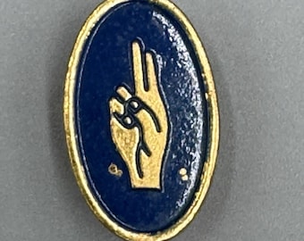 Vintage Girl Guides & Girl Scouts Brownie Hand Sign Lapel Pin