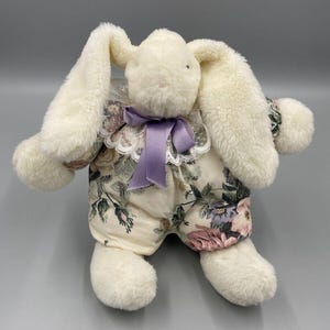 Vintage 1994 Bunnies by the Bay Stuffed Plush Bunny Krystal Suzanne Limited Edition 12”