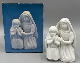 Vintage Avon Nativity Children In Prayer Porcelain Figurine 10th Anniversary