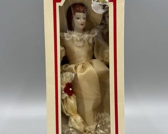Vintage Victorian Porcelain Doll In Gold Colored Dress & Umbrella 7 Inch