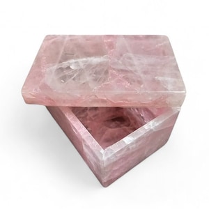 Joyero de cuarzo rosa con piedras preciosas curativas: regalo perfecto y soporte para cartas del tarot