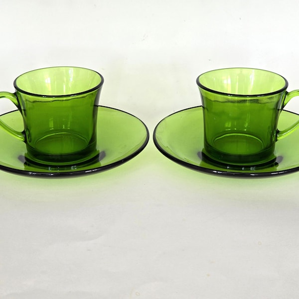Set vintage verde Duralex di 2 tazzine da caffè e piattini per espresso/caffè/tè