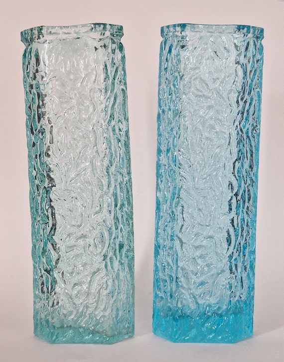 デイビッドソン「ルナ」カワセミブルーバークガラス花瓶：ブルータ