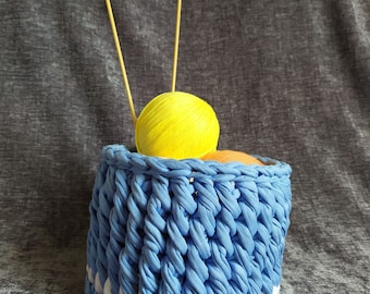 panier à vendre, corbeille, paniers rangement, au crochet fait main coton recyclé